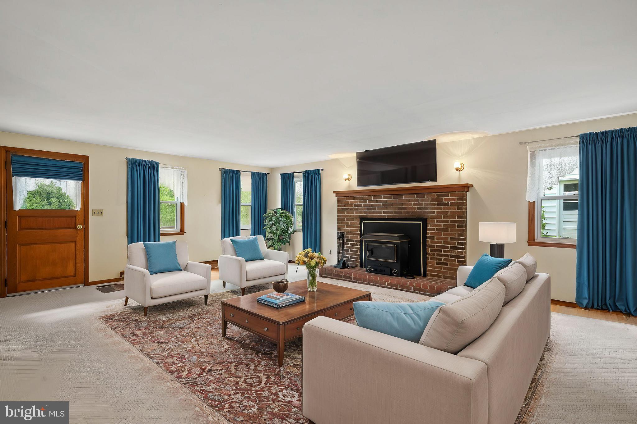 PAGE PROPERTY - Residential