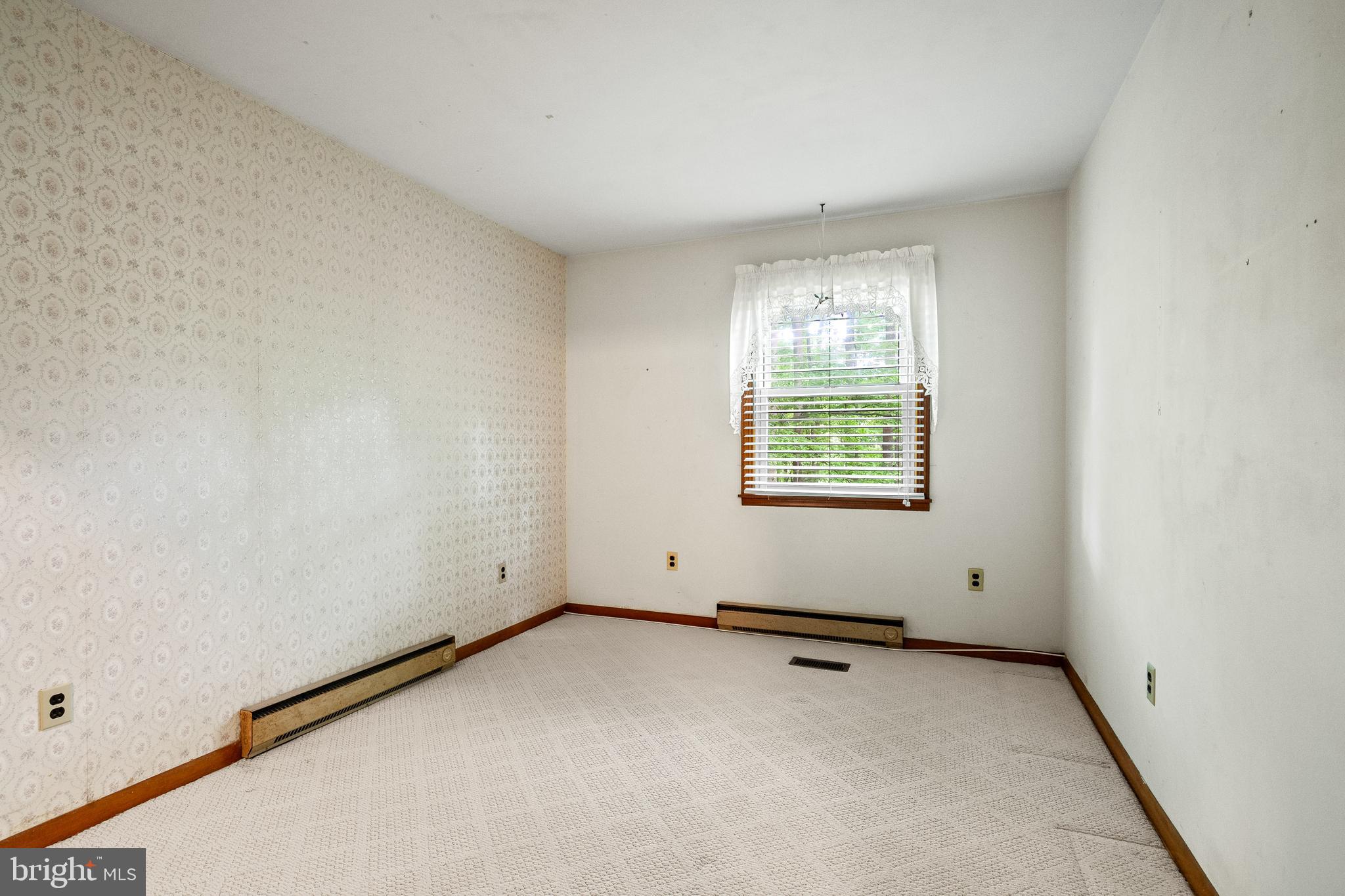 PAGE PROPERTY - Residential