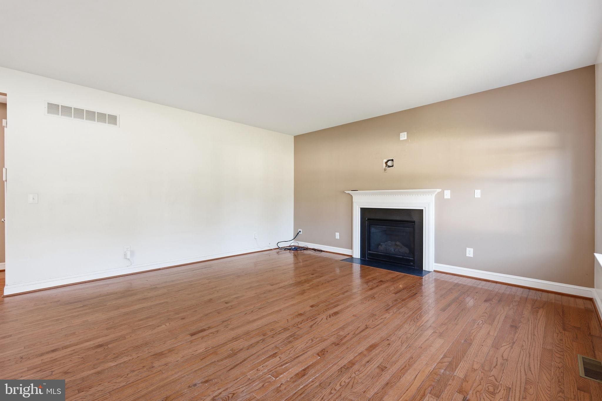 732 N CHANNEL DRIVE