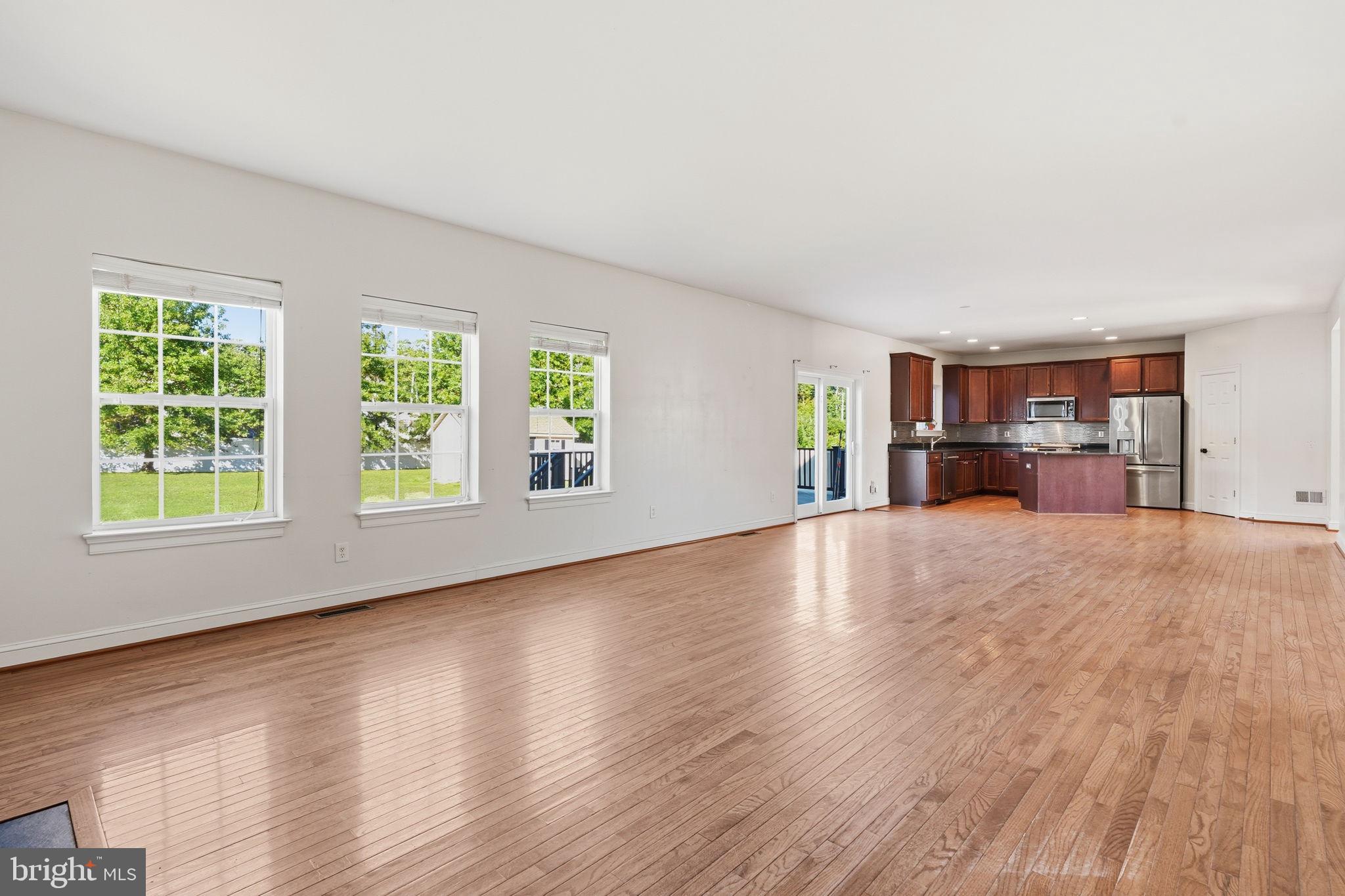 732 N CHANNEL DRIVE