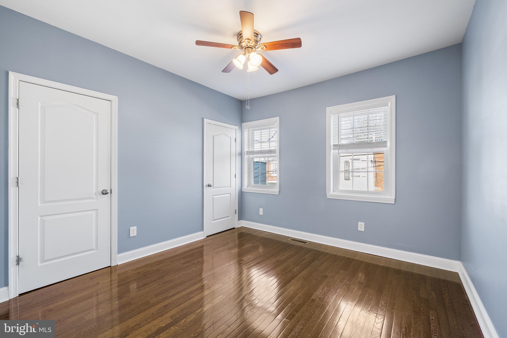 PORT RICHMOND - Residential