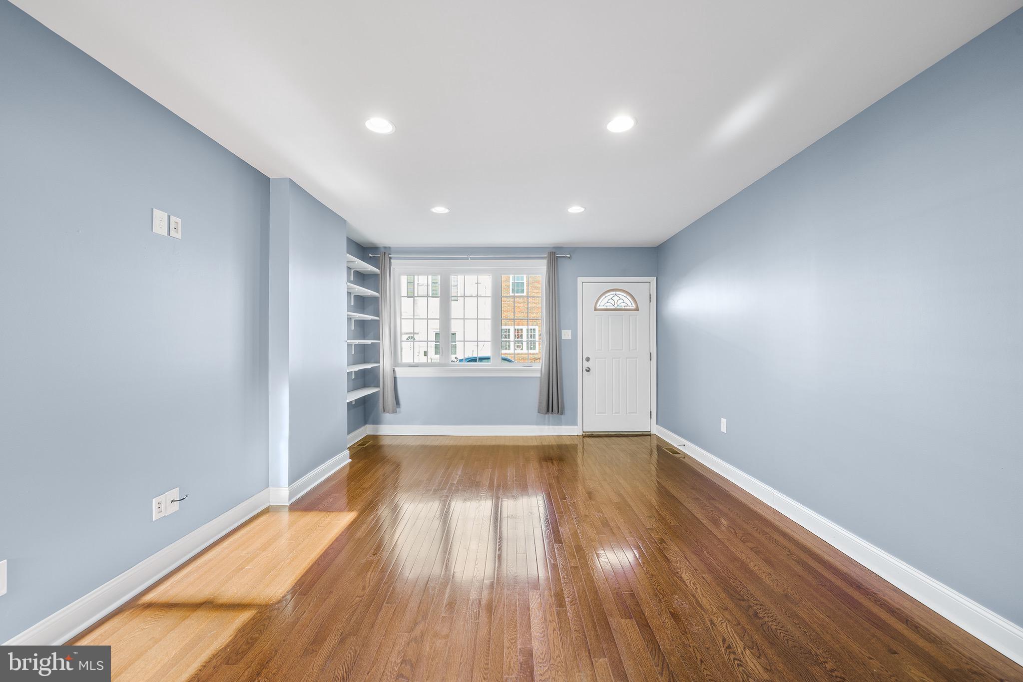 PORT RICHMOND - Residential