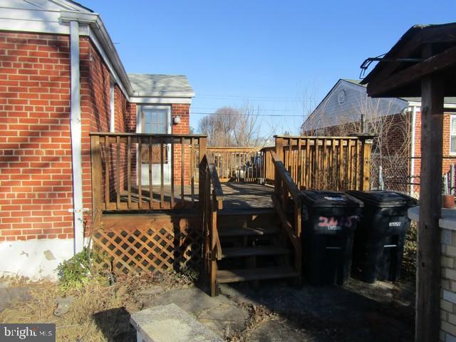 UNIVERSITY GARDENS - Residential