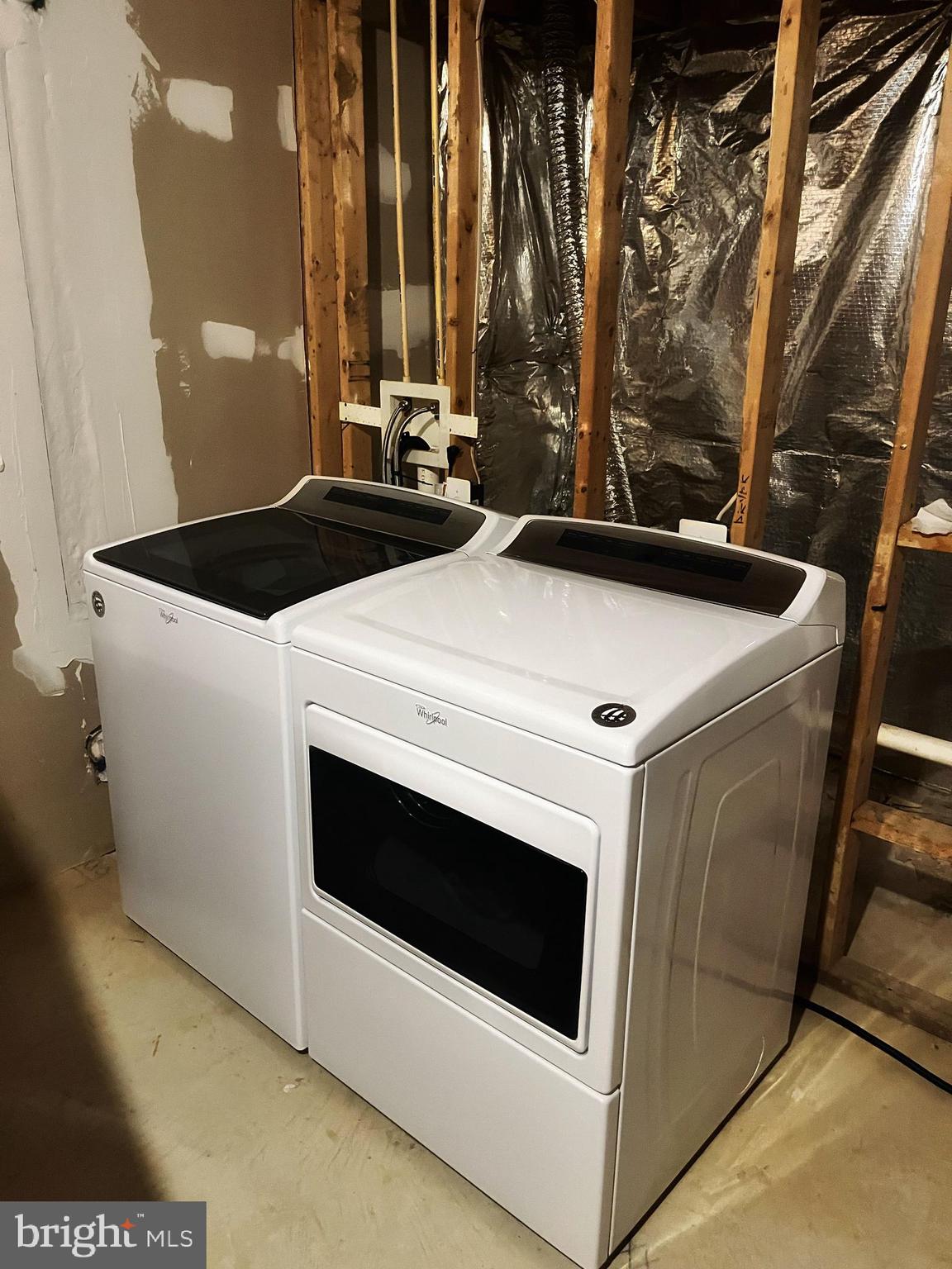 CORAL HILLS TOWN HOMES - Residential Lease