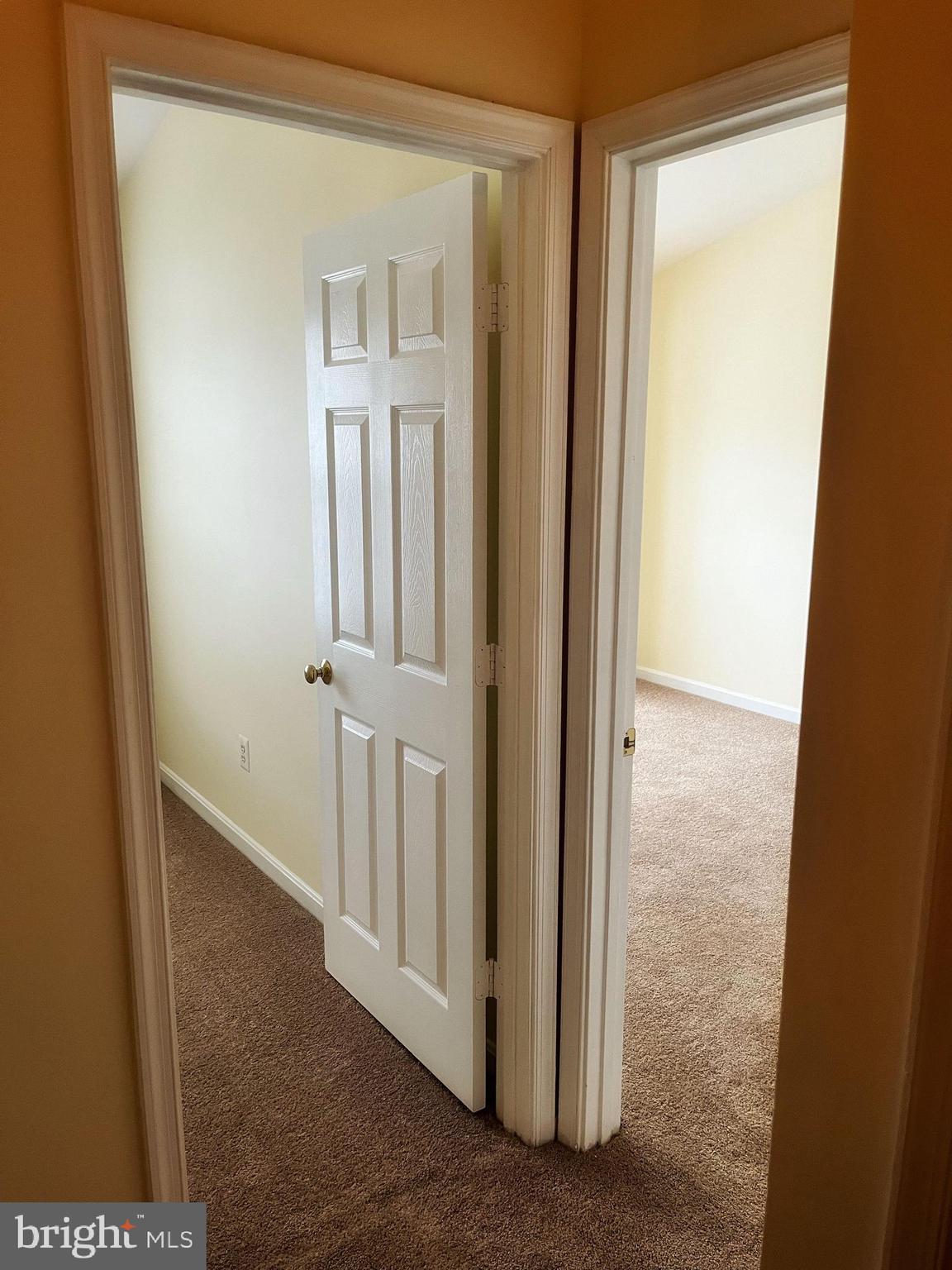 CORAL HILLS TOWN HOMES - Residential Lease