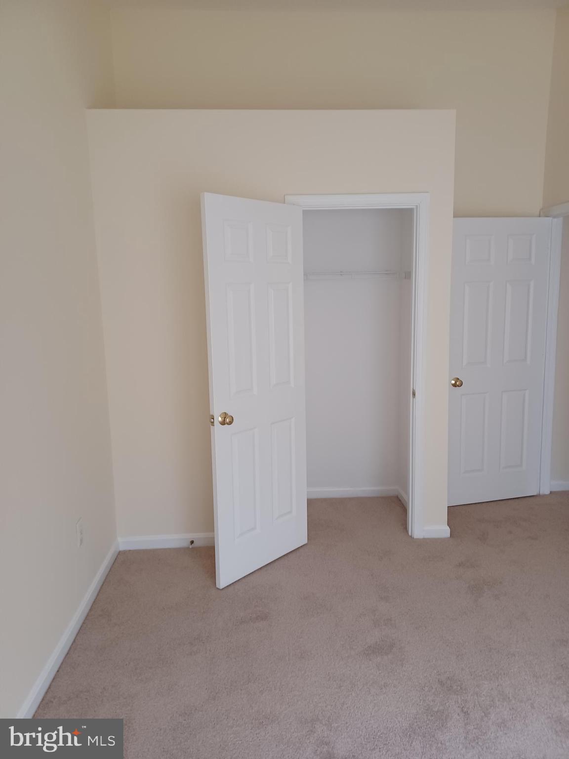 CORAL HILLS TOWN HOMES - Residential Lease