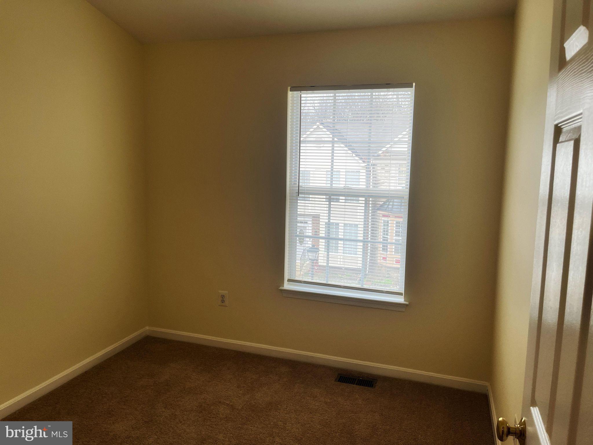 CORAL HILLS TOWN HOMES - Residential Lease