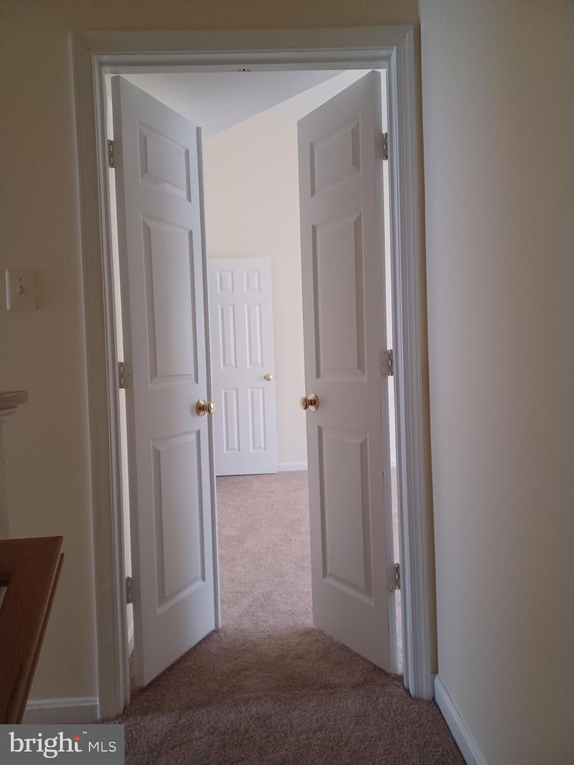 CORAL HILLS TOWN HOMES - Residential Lease