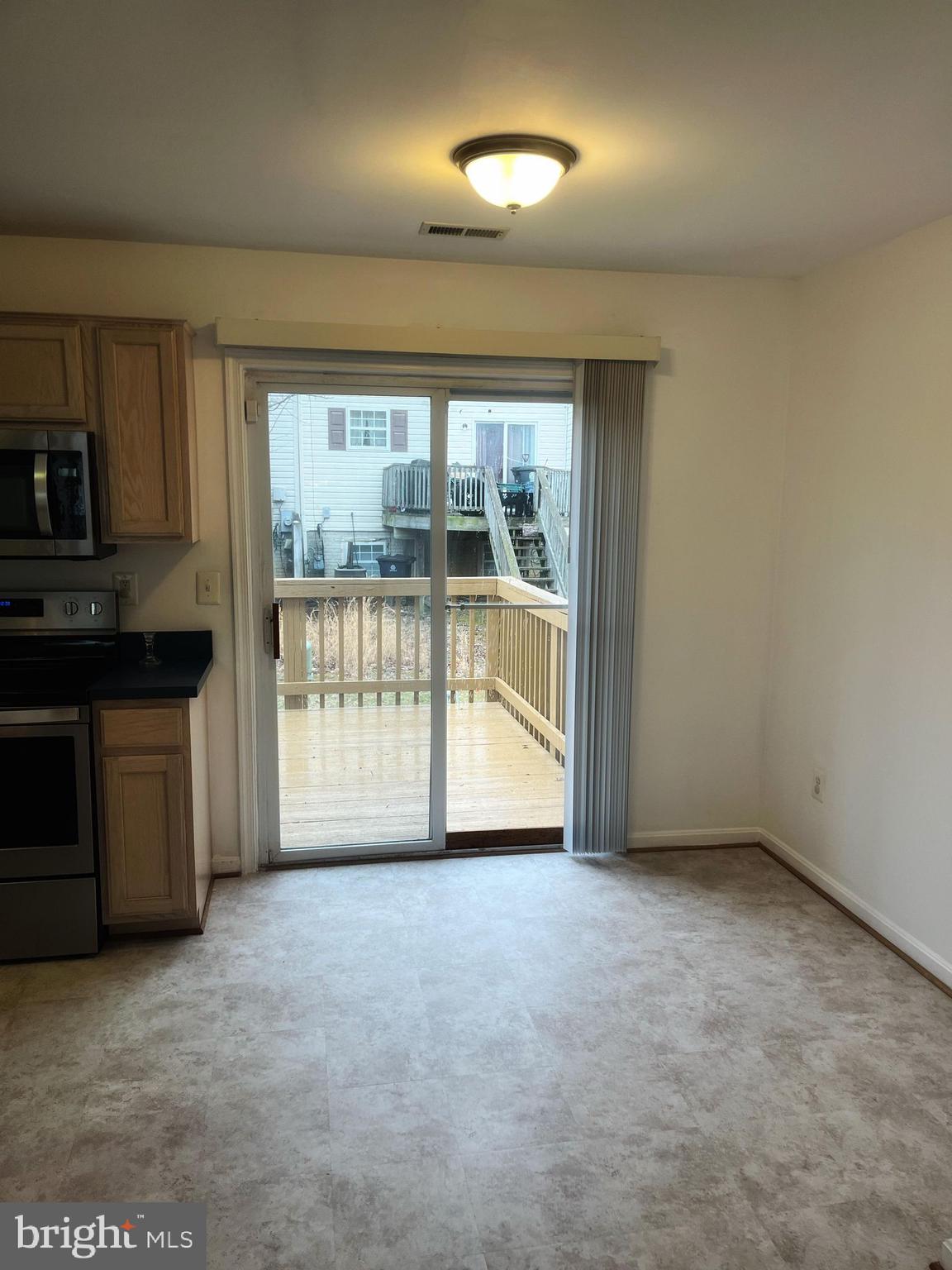 CORAL HILLS TOWN HOMES - Residential Lease