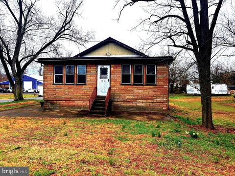 1063 TANYARD ROAD WOODBURY NJ 08096