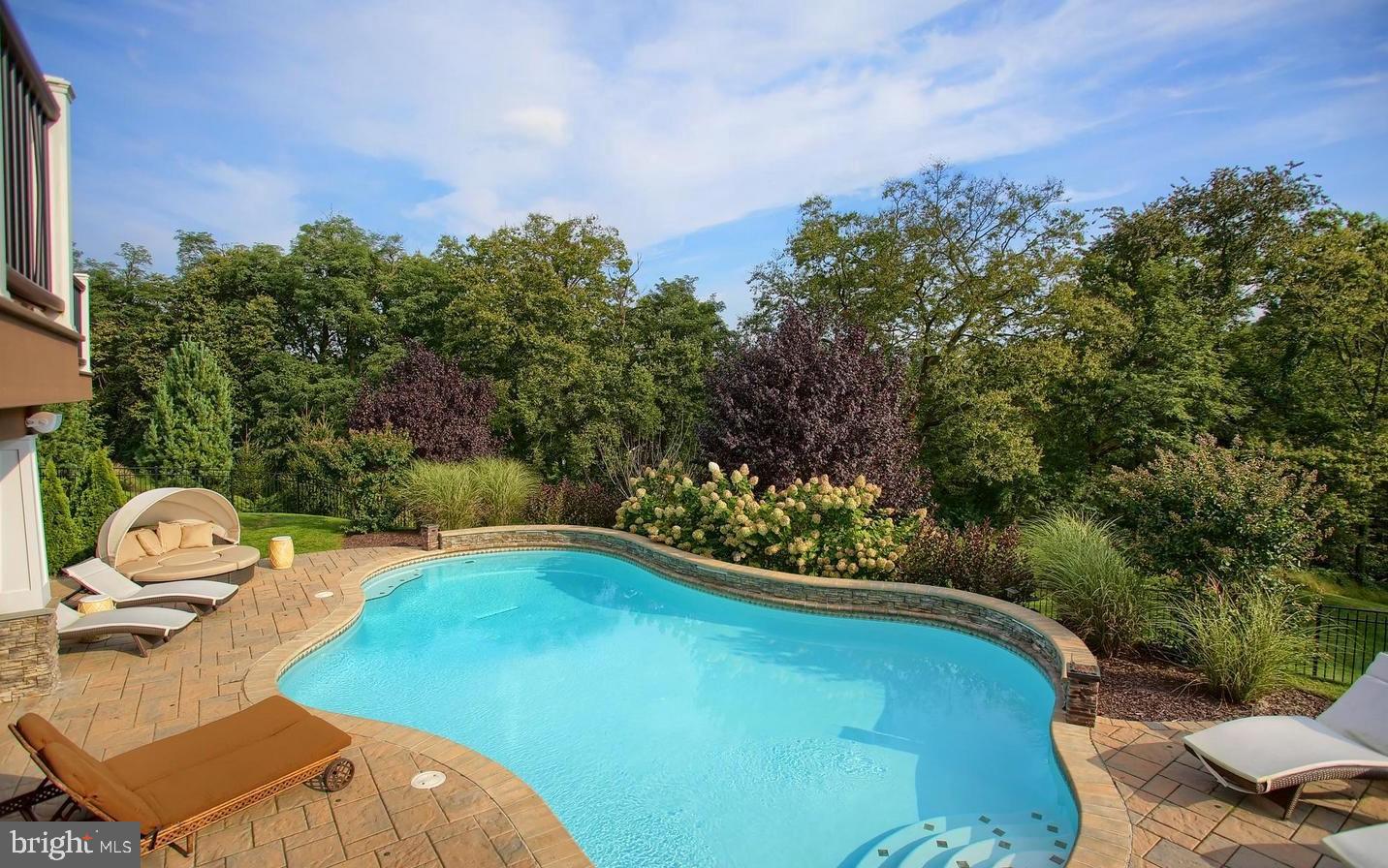 BRAEBURN ESTATES - Residential