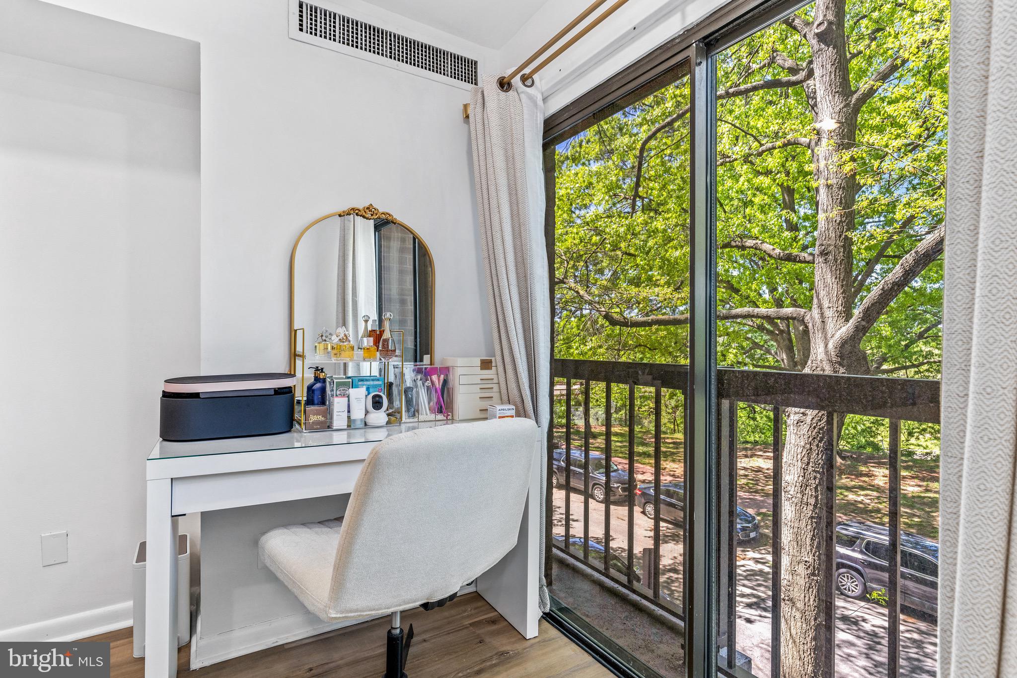 FOGGY BOTTOM - Residential