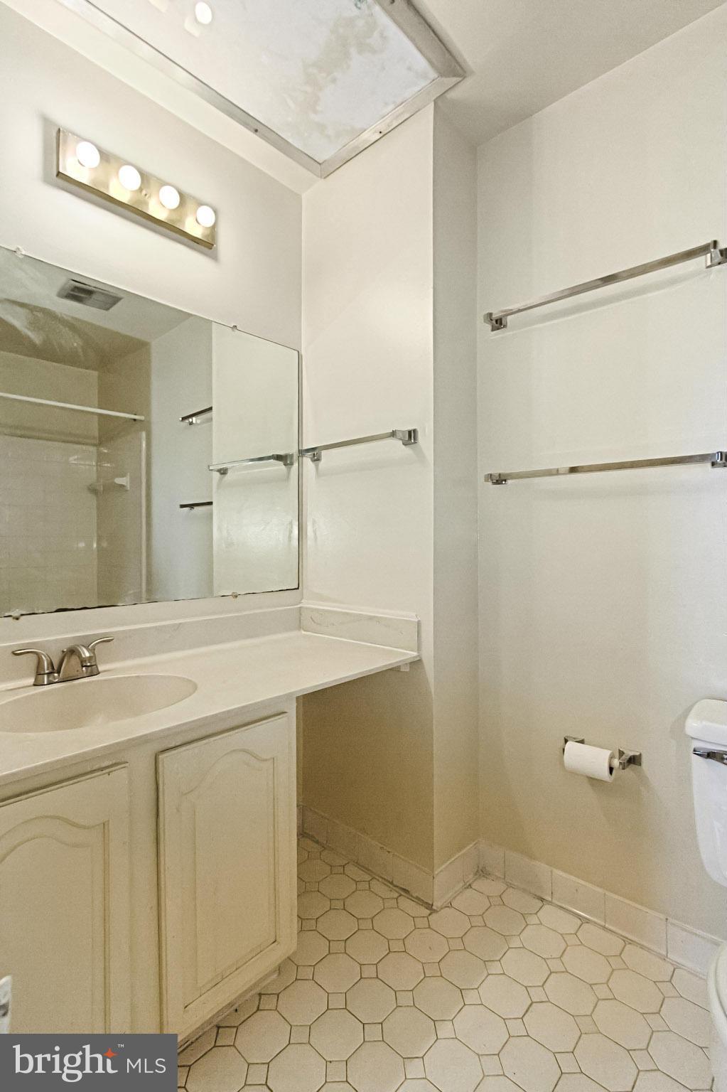 COLIN PLACE - Residential Lease