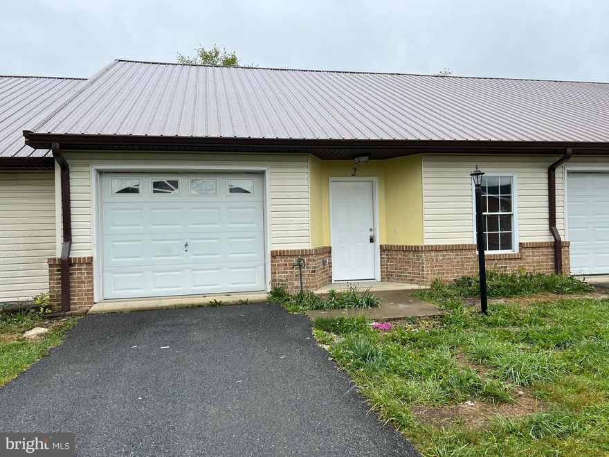 Come check out this fully renovated 3 BR 2 BA Villa with a 1 car garage. This gem has a bedroom on the main level with a full bath for easy accessability . Fully renovated from top to bottom with new flooring, appliances, countertops, lighting, fresh paint and upgrades. This Villa is just outside of city limits, but only a few minutes to get to town. Pets are ok with $250 non refunadable deposit, with $50 per month pet rent, no more than 40 lbs, and max of 2 pets. Owner provides trash and grass cutting. Come check this one out before its gone. Applicant must complete a Brokers application no others will be accpeted. $40.00 per applicant 18 years or older living in the home.