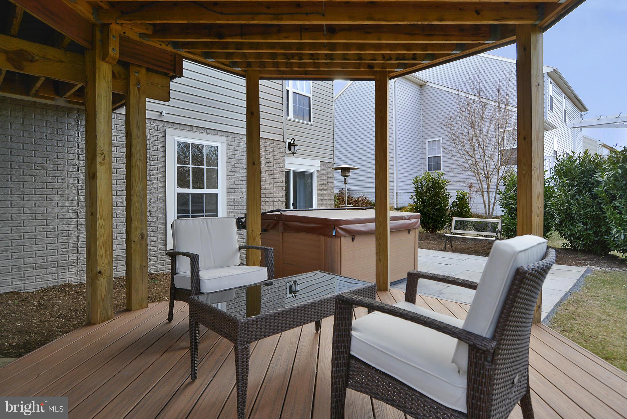 KINGS CROSSING - Residential