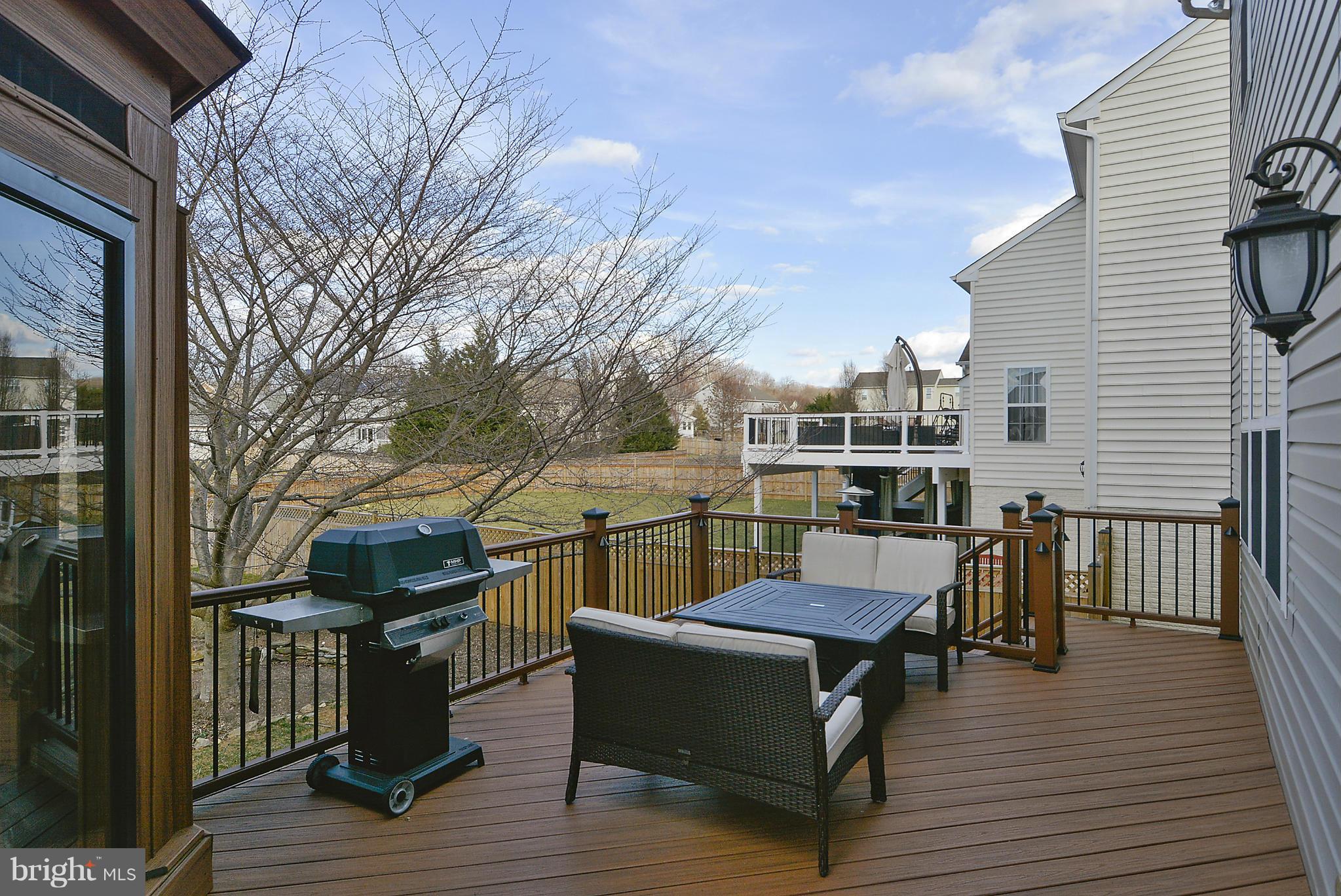 KINGS CROSSING - Residential