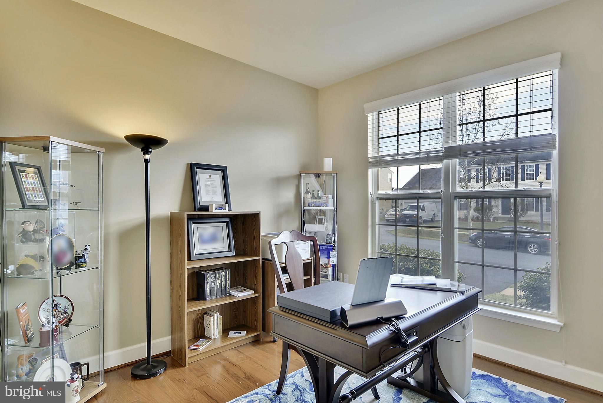 KINGS CROSSING - Residential