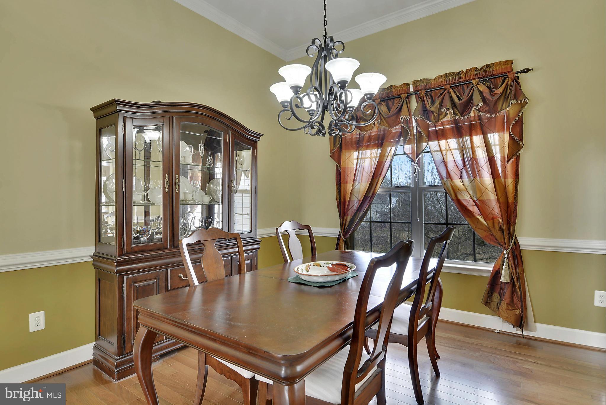 KINGS CROSSING - Residential
