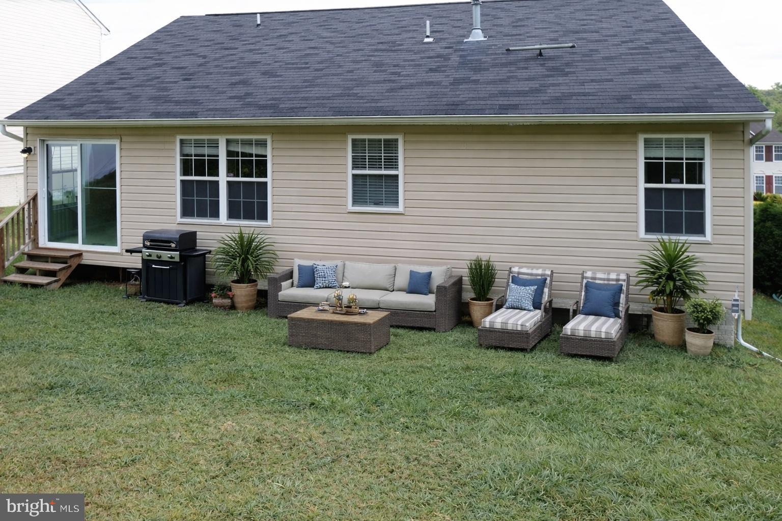 THOMPSON ESTATES - Residential