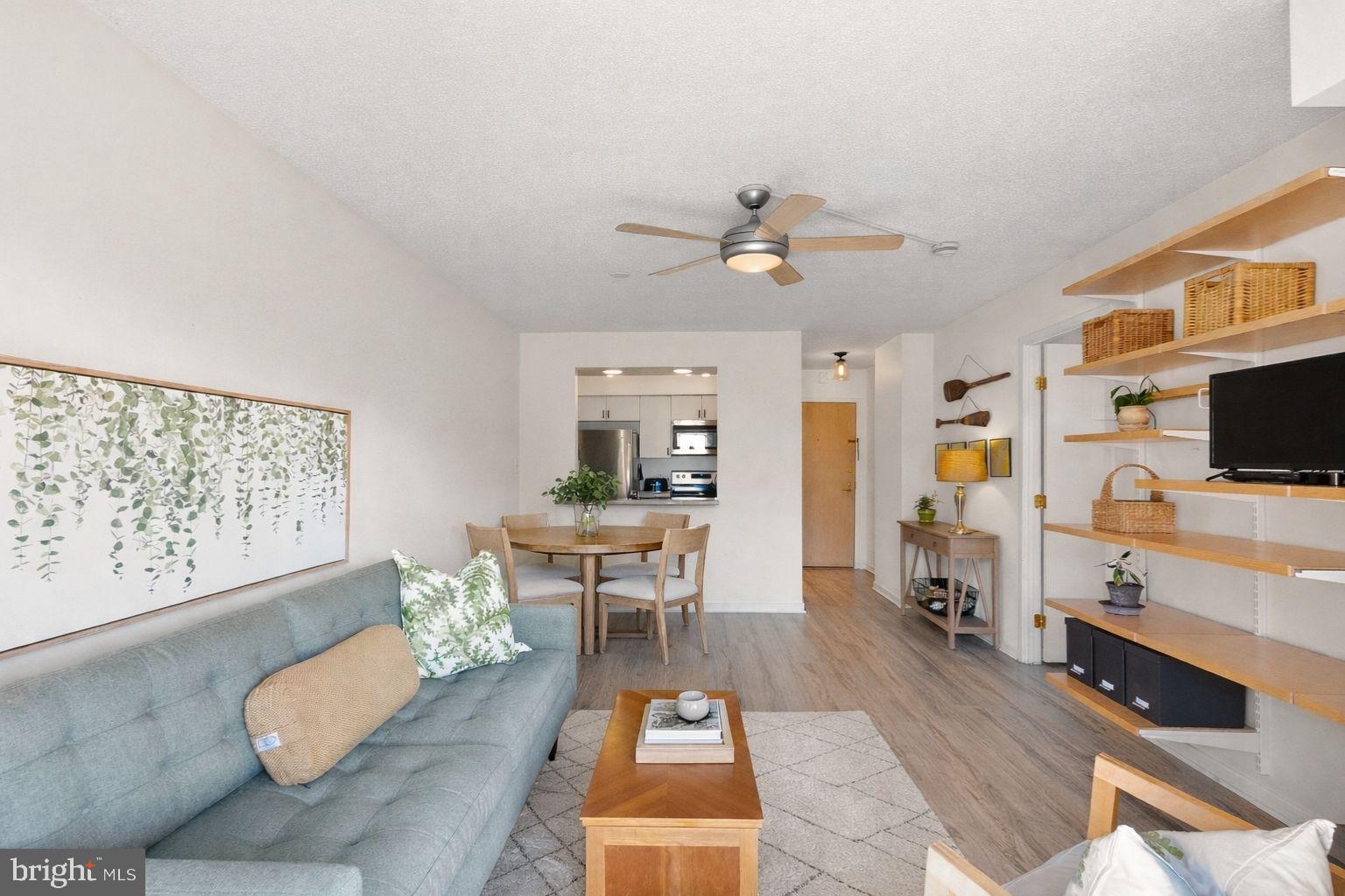 2111 WISCONSIN AVENUE NW 606