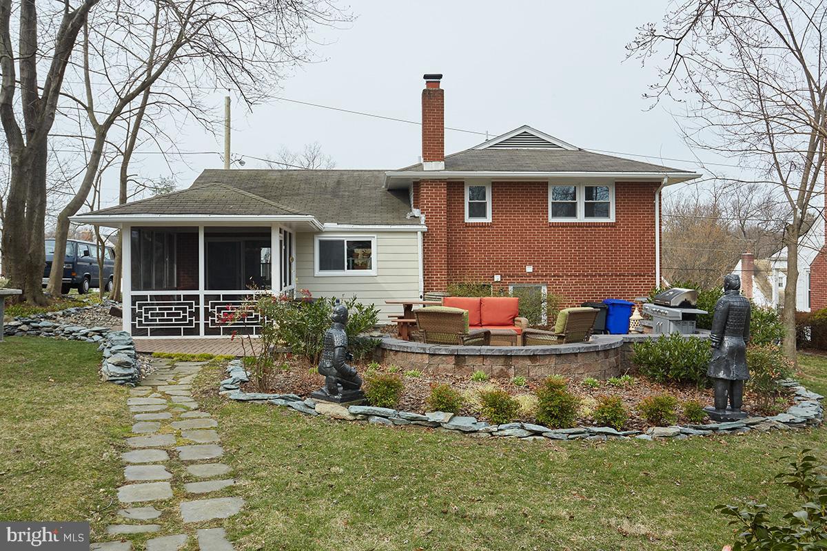 SILVER SPRING - Residential Lease