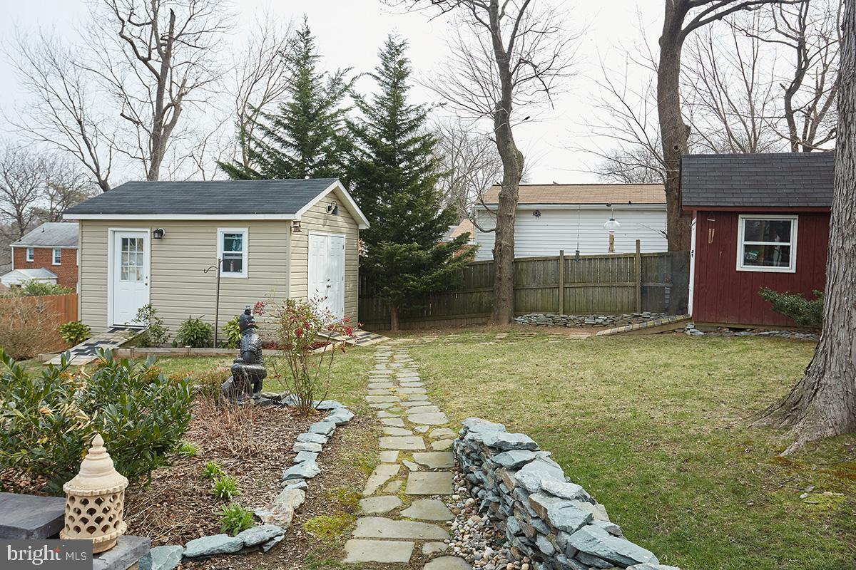 SILVER SPRING - Residential Lease