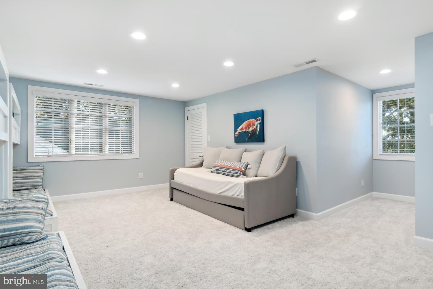 TRAVELERS REST - Residential