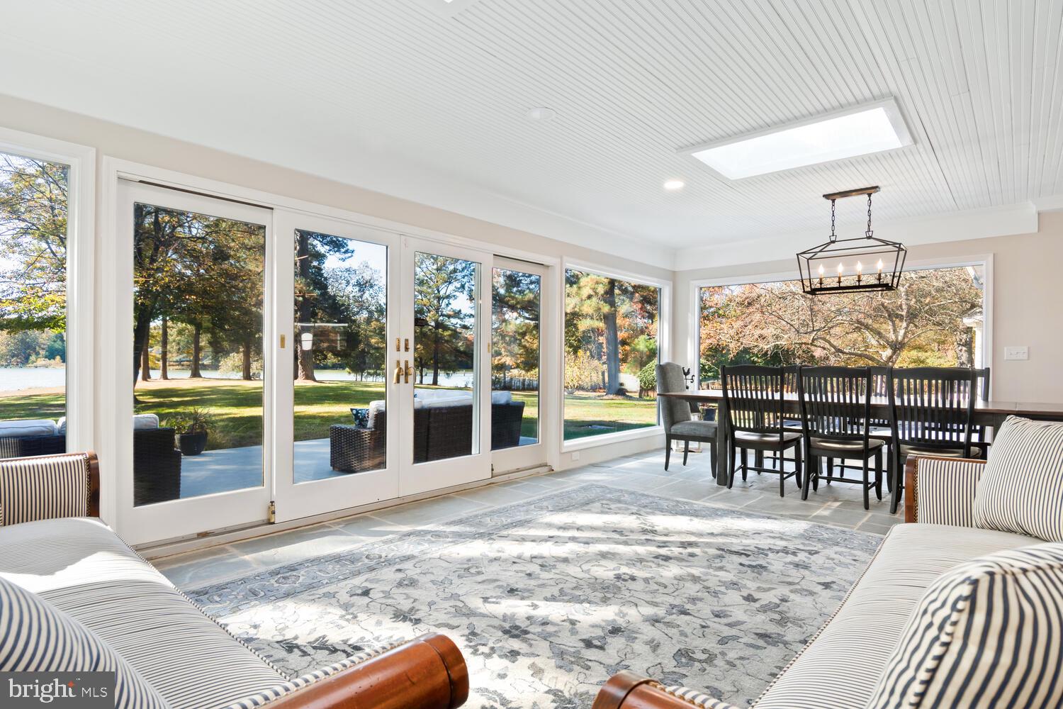 TRAVELERS REST - Residential