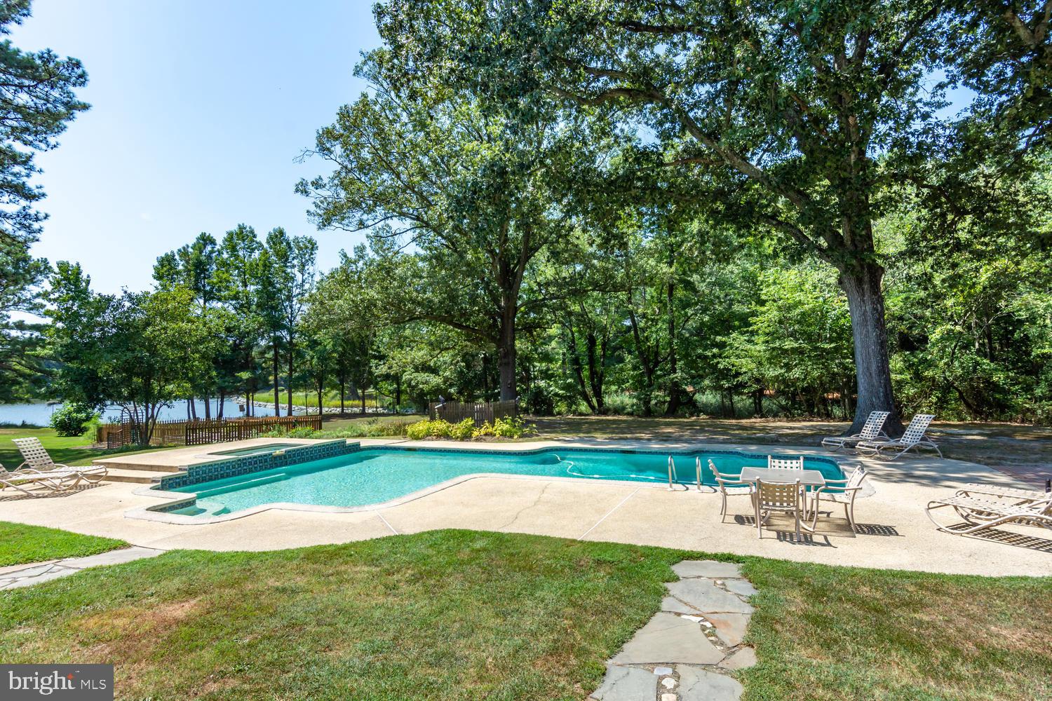 TRAVELERS REST - Residential