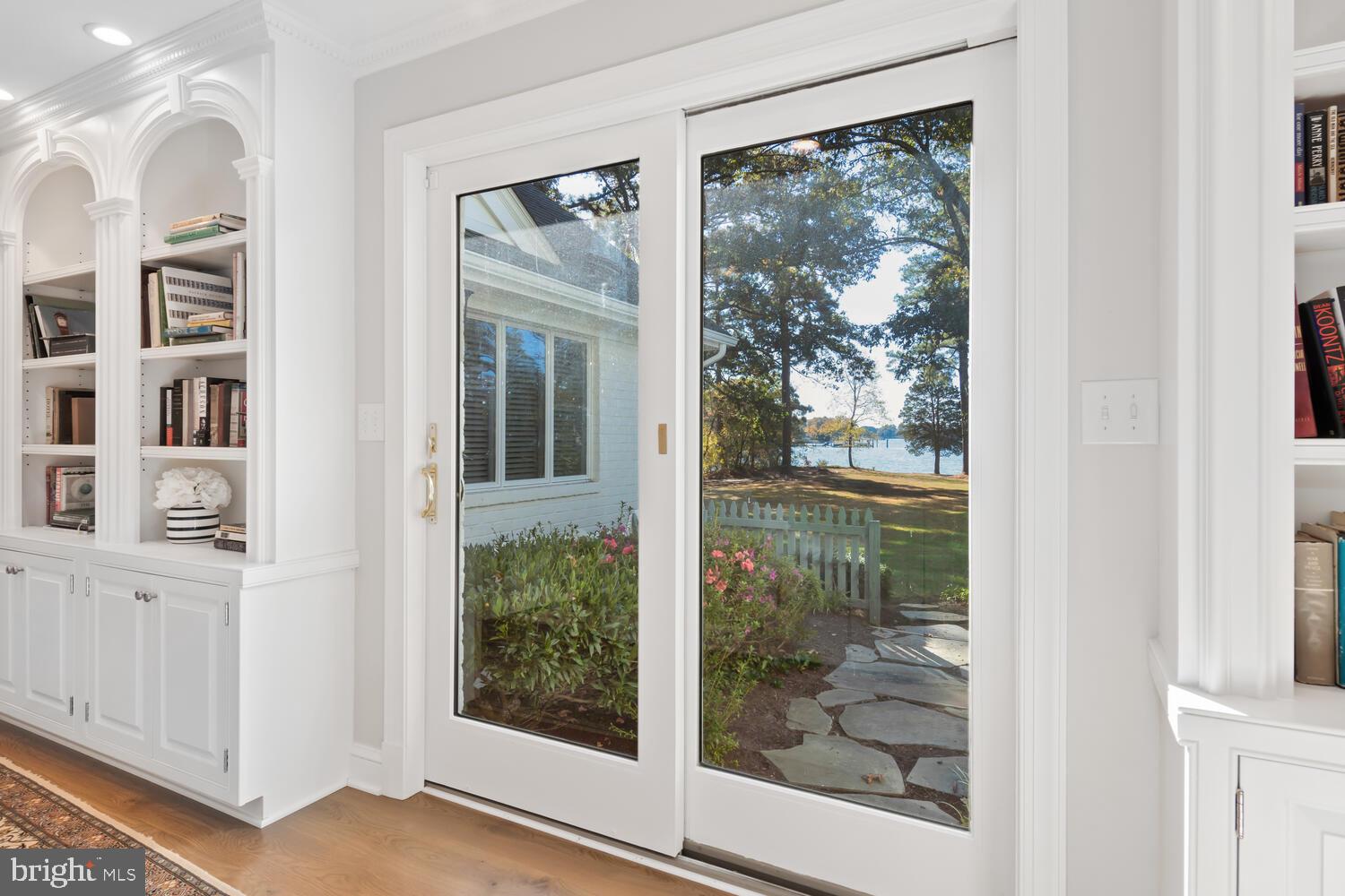 TRAVELERS REST - Residential