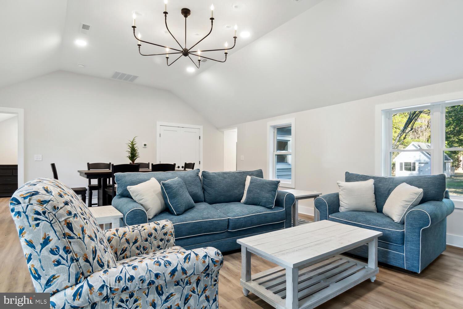 TRAVELERS REST - Residential