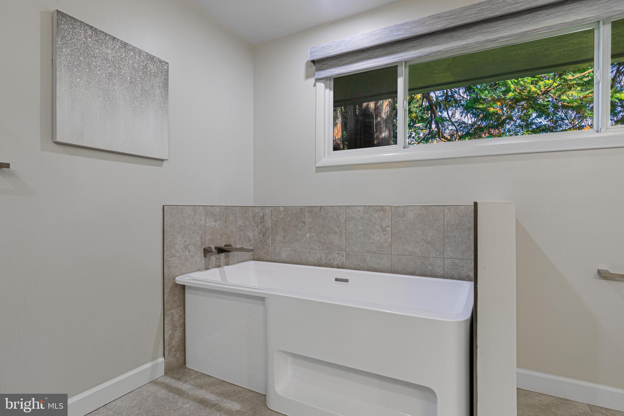 CARRIAGE HILL - Residential