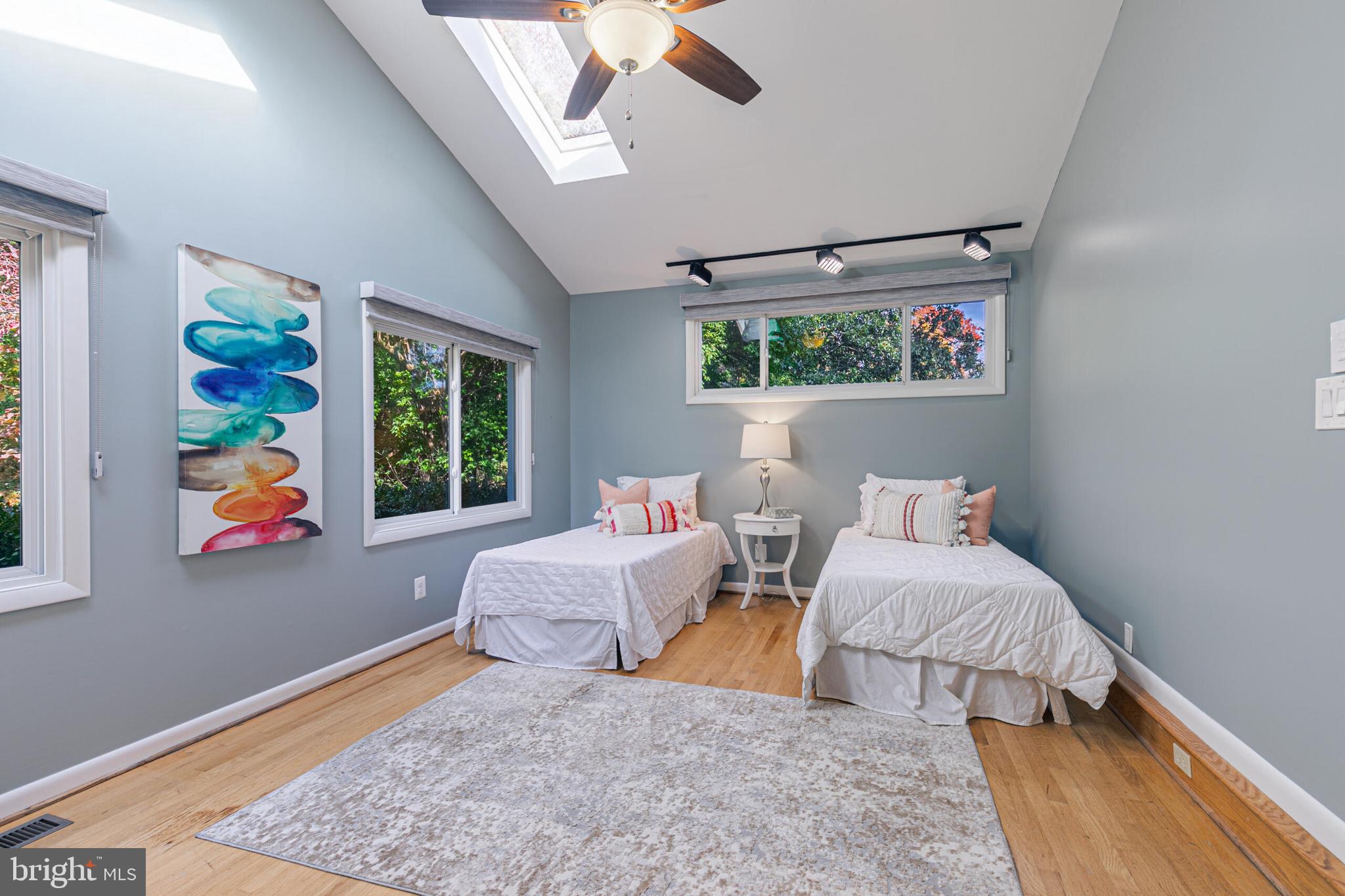 CARRIAGE HILL - Residential