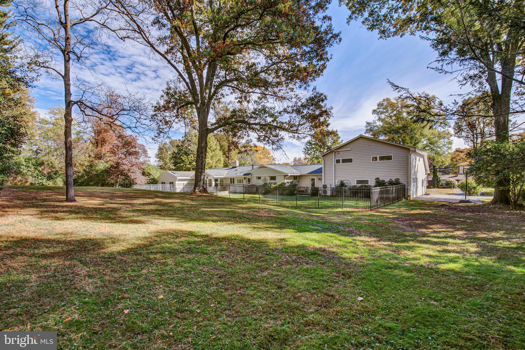 CARRIAGE HILL - Residential