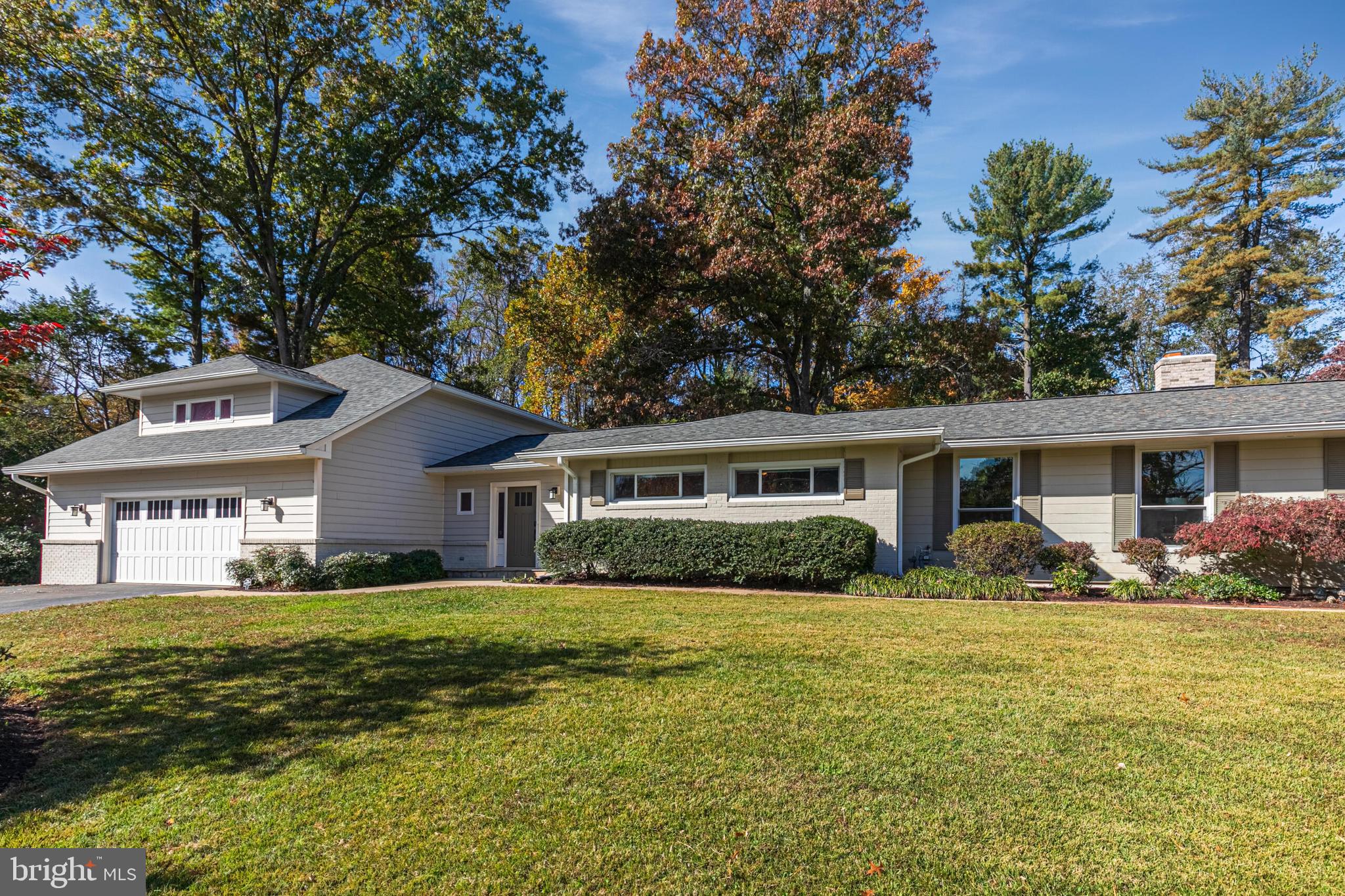 CARRIAGE HILL - Residential