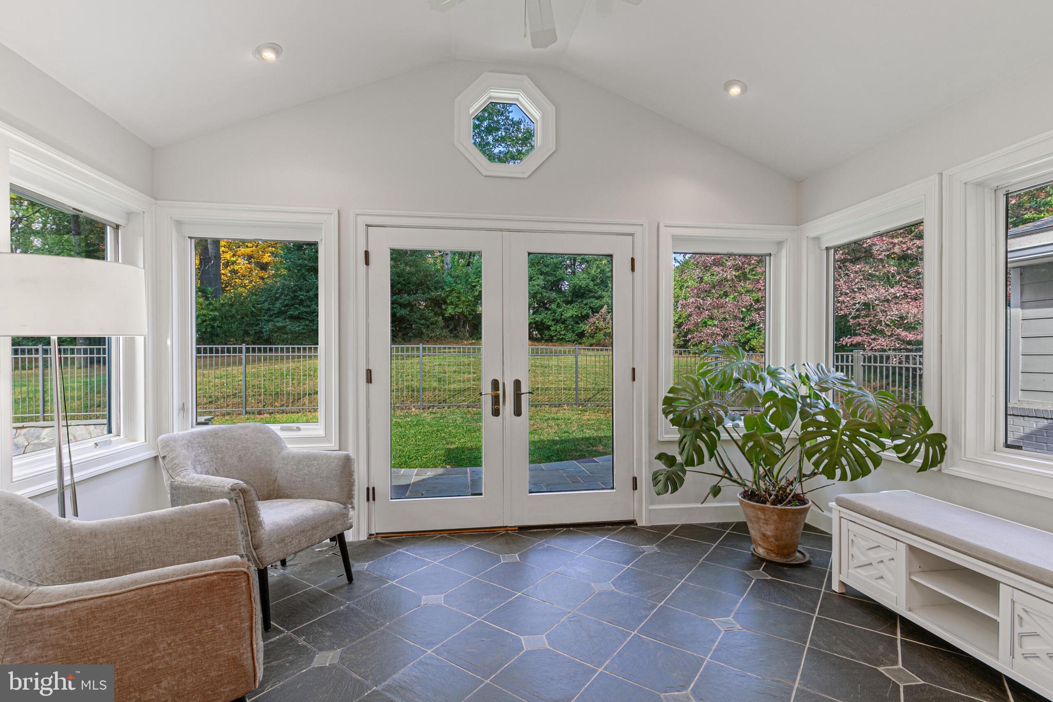 CARRIAGE HILL - Residential