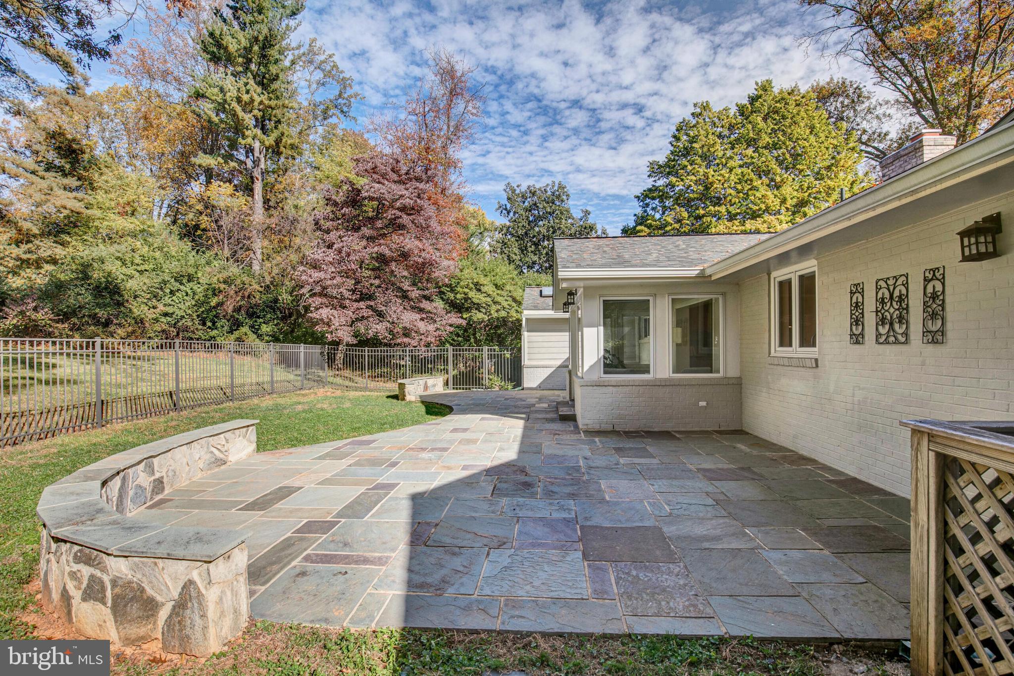 CARRIAGE HILL - Residential