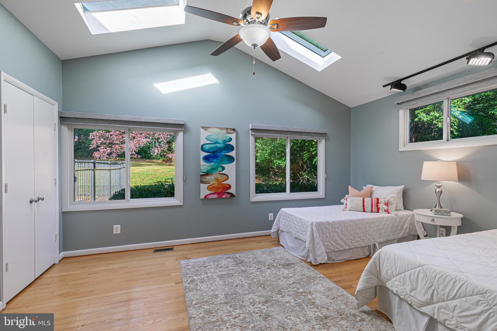 CARRIAGE HILL - Residential