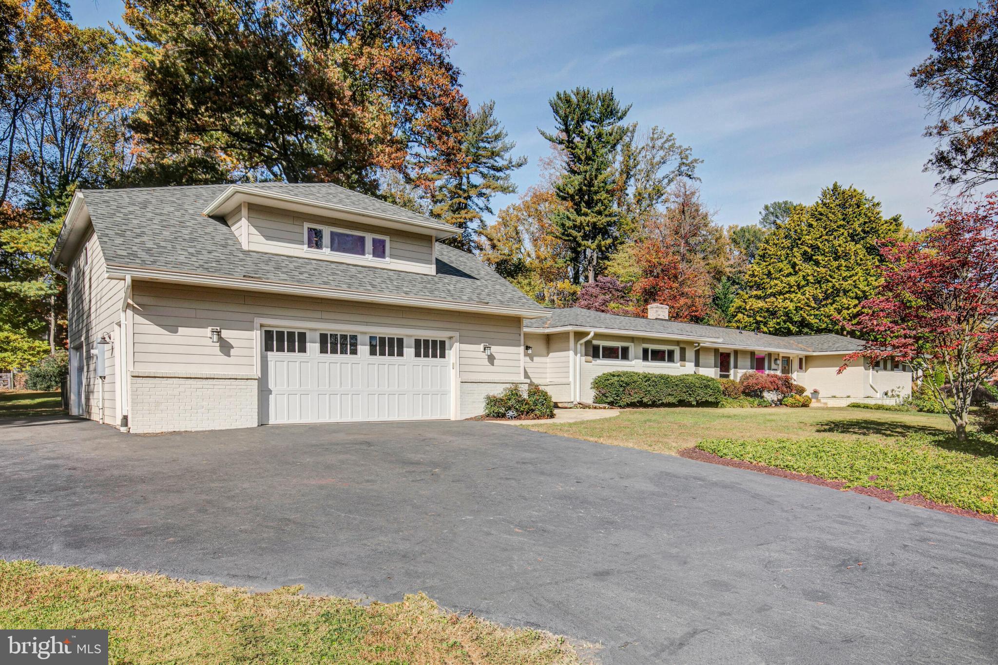 CARRIAGE HILL - Residential