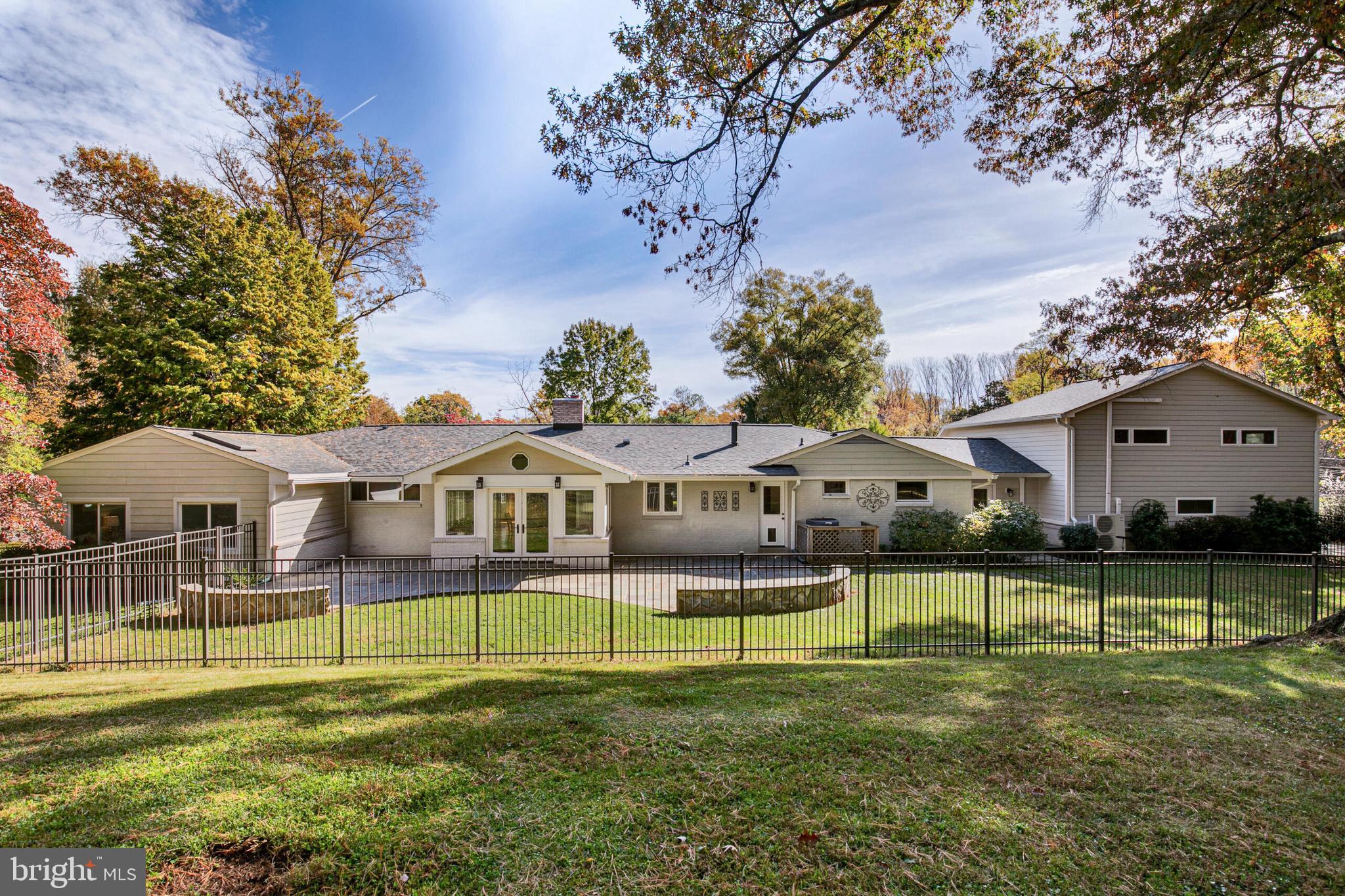 CARRIAGE HILL - Residential