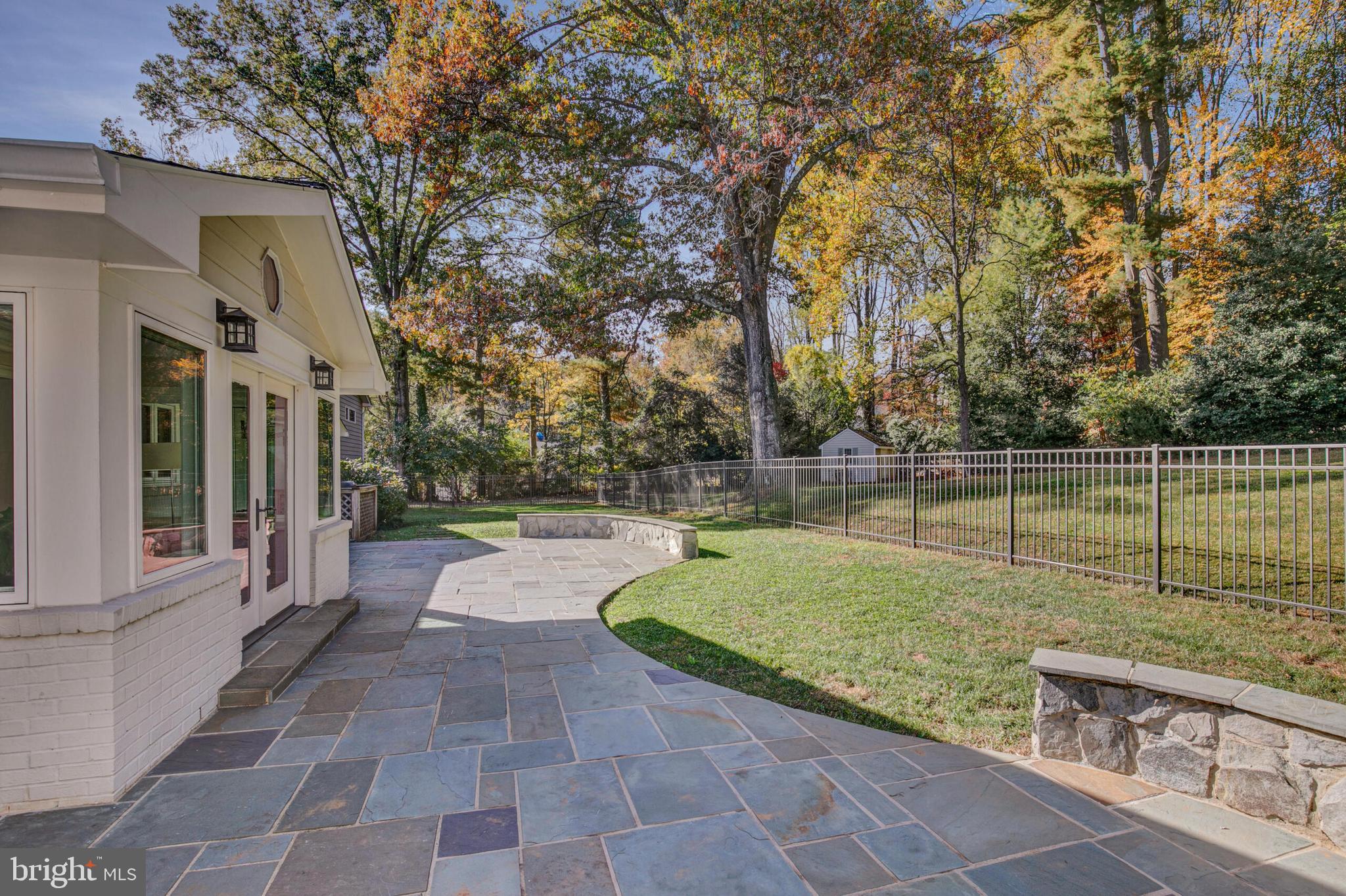 CARRIAGE HILL - Residential