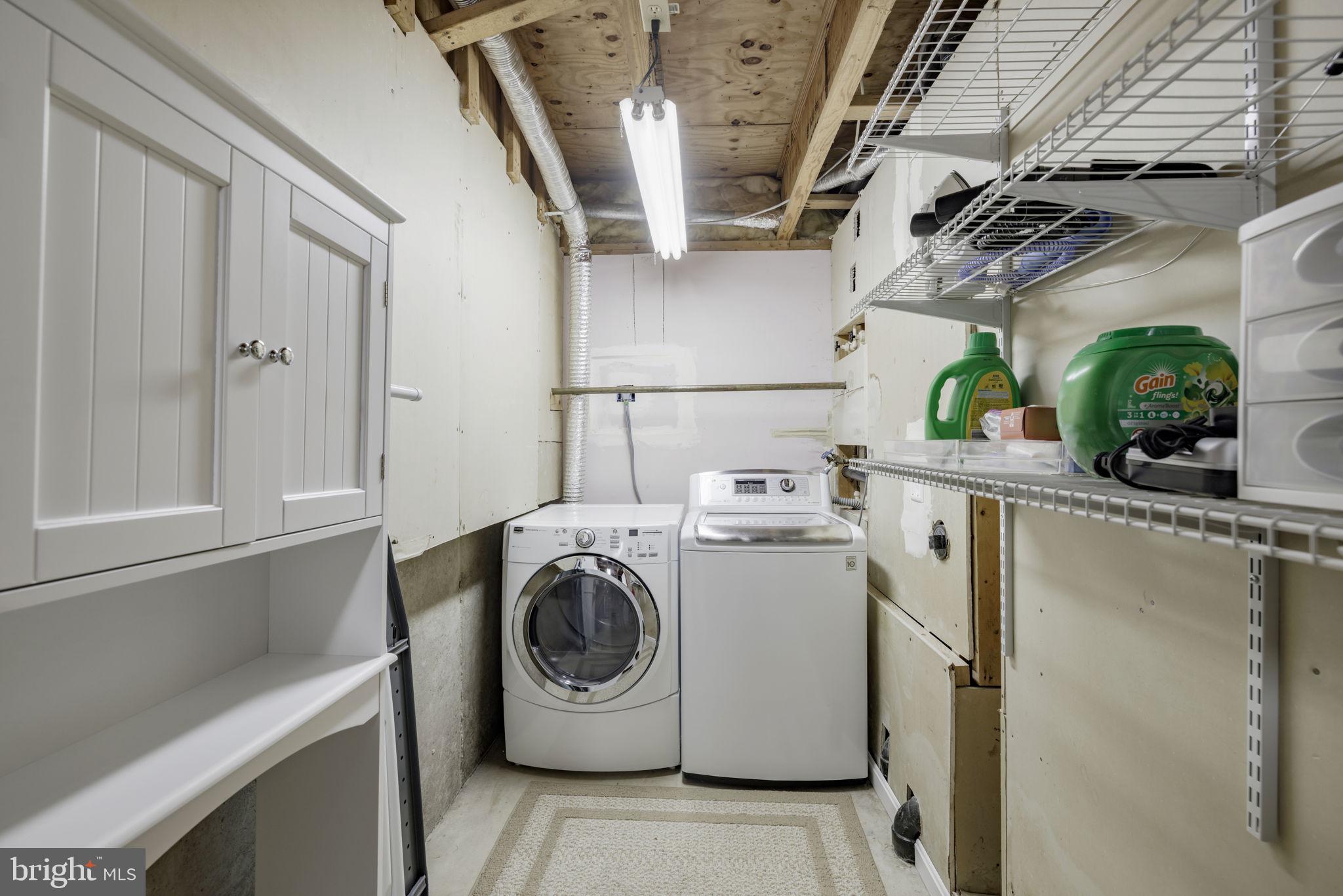 BETHELEN WOODS - Residential Lease