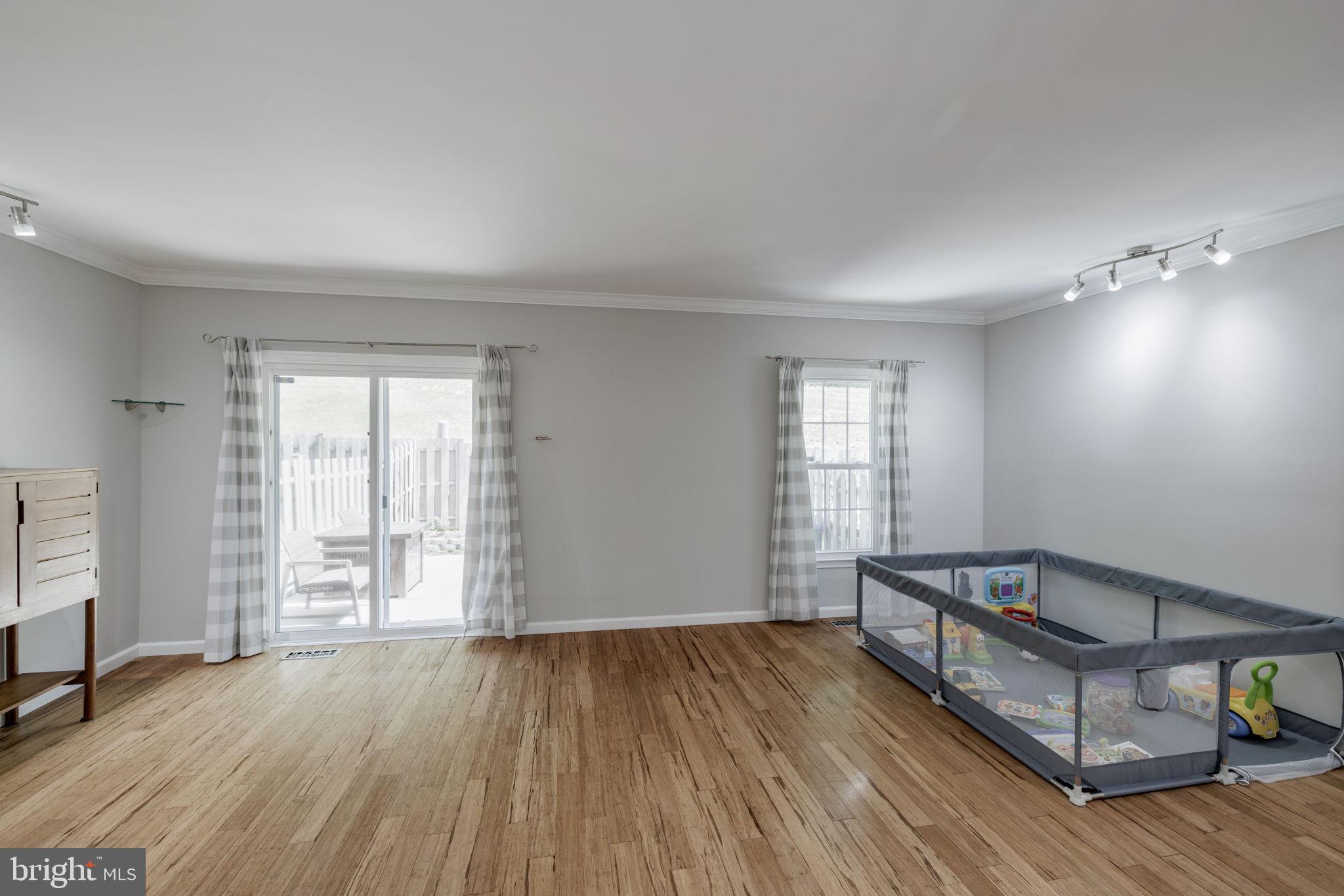 BETHELEN WOODS - Residential Lease