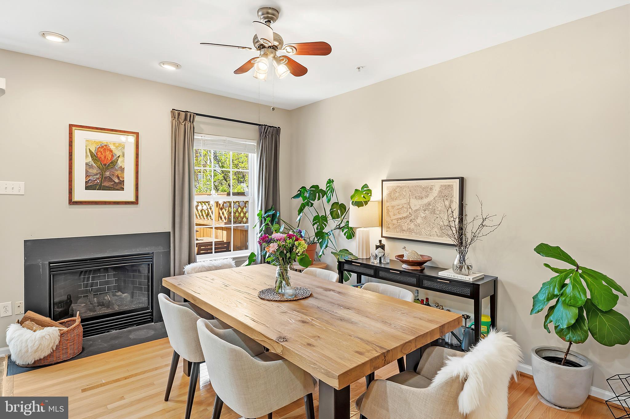 VILLAGE OF RIVER HILL - Residential