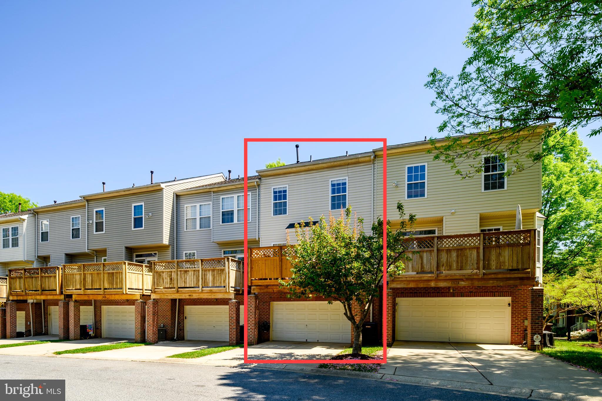VILLAGE OF RIVER HILL - Residential