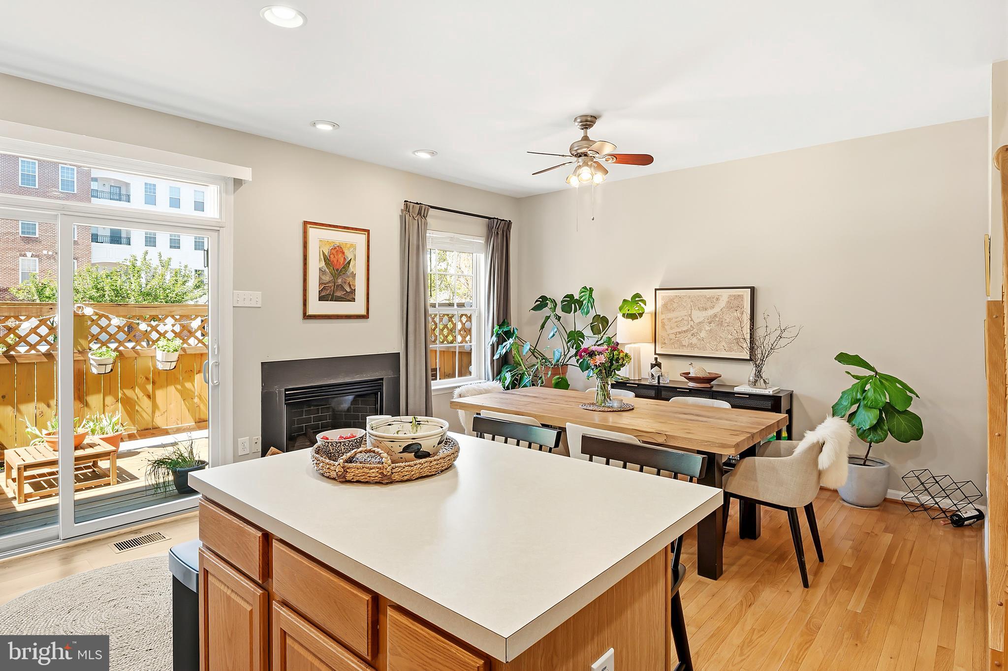 VILLAGE OF RIVER HILL - Residential