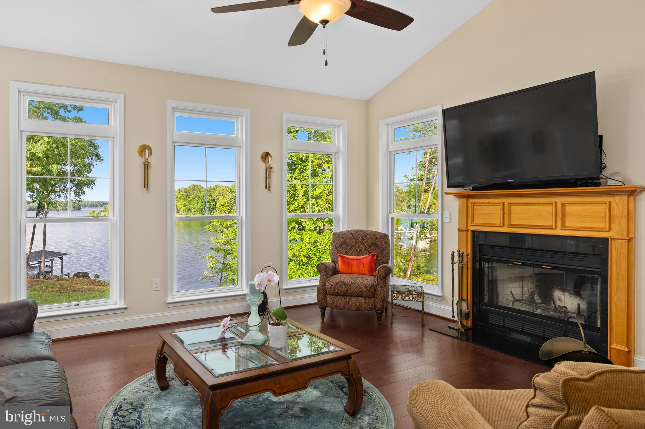 TARA WOODS - Residential