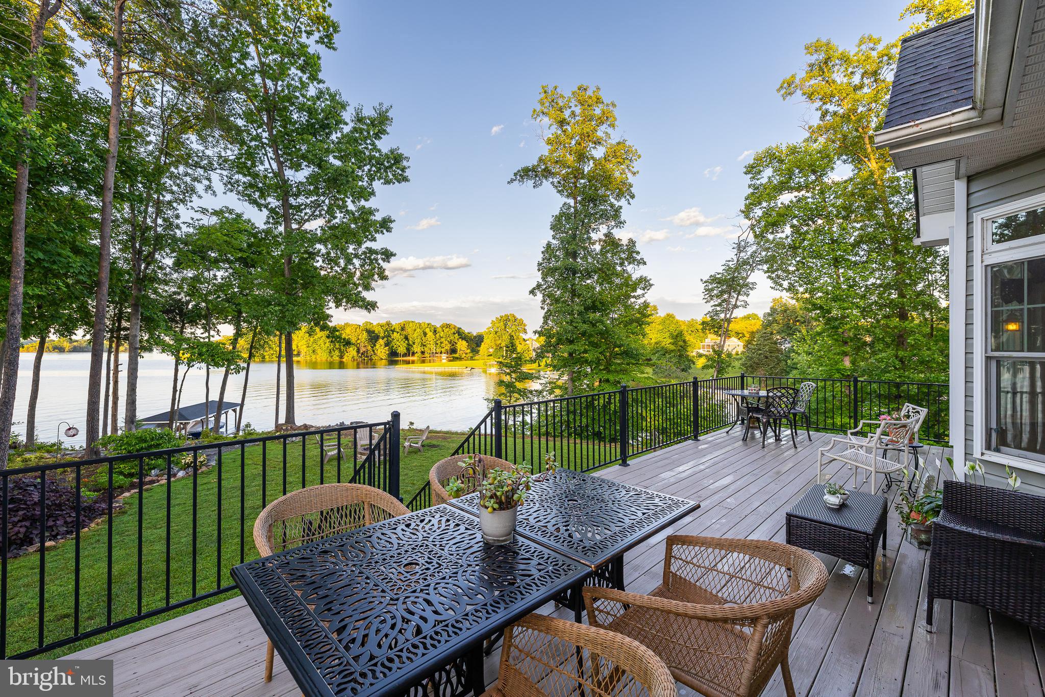 TARA WOODS - Residential