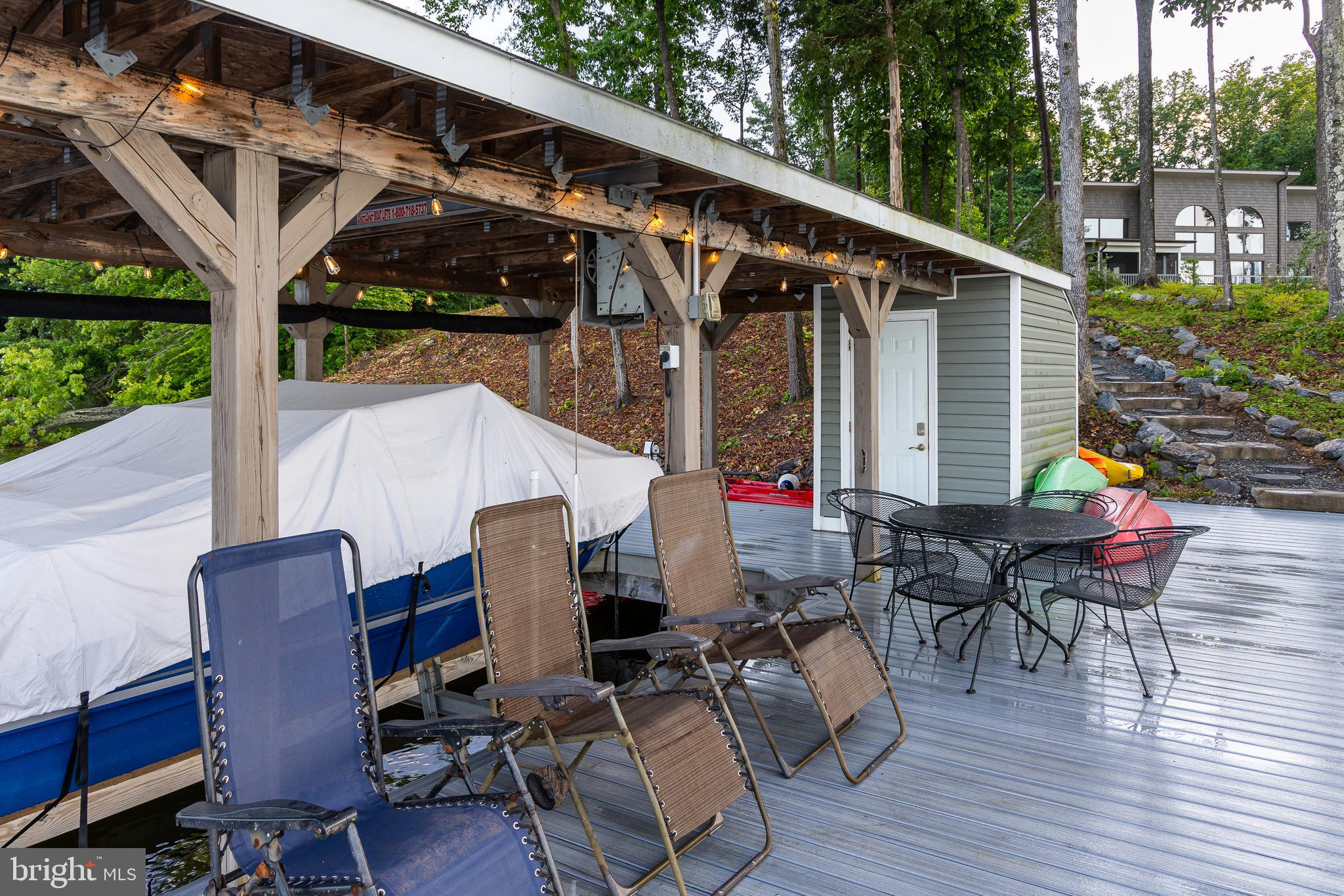 TARA WOODS - Residential