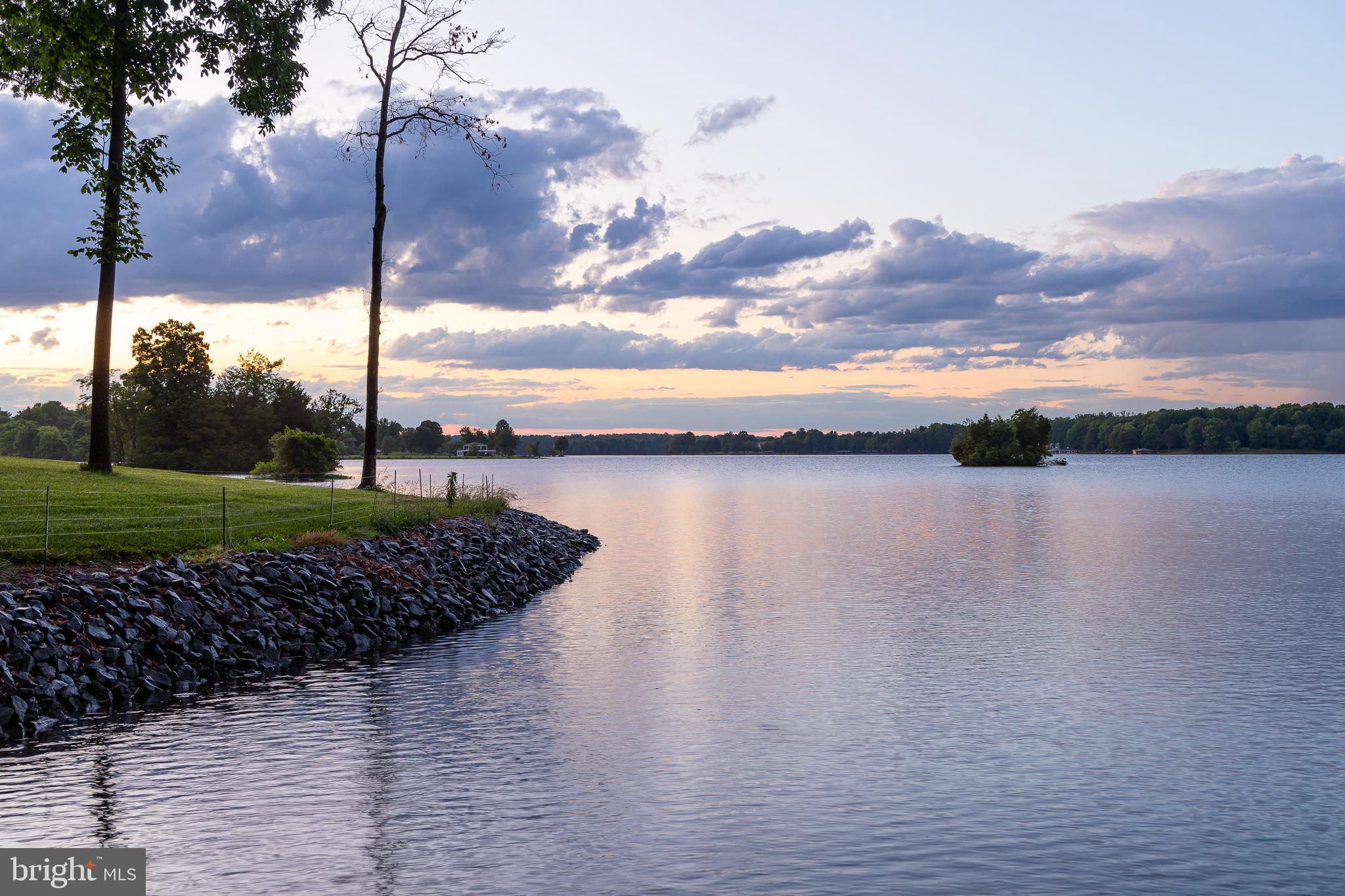 TARA WOODS - Residential